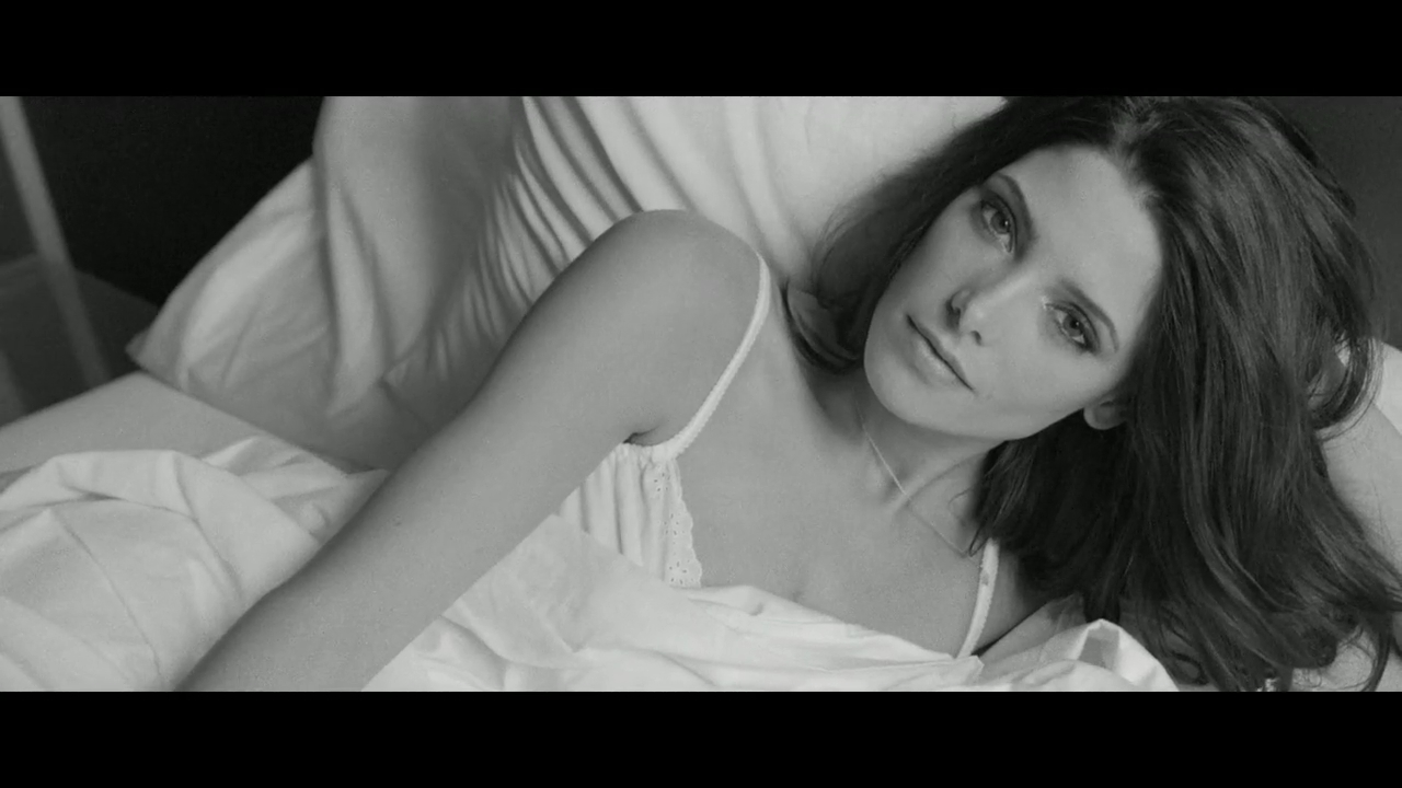 Ashley-Greene-dot-nl_2012Esquire-2-0093.jpg