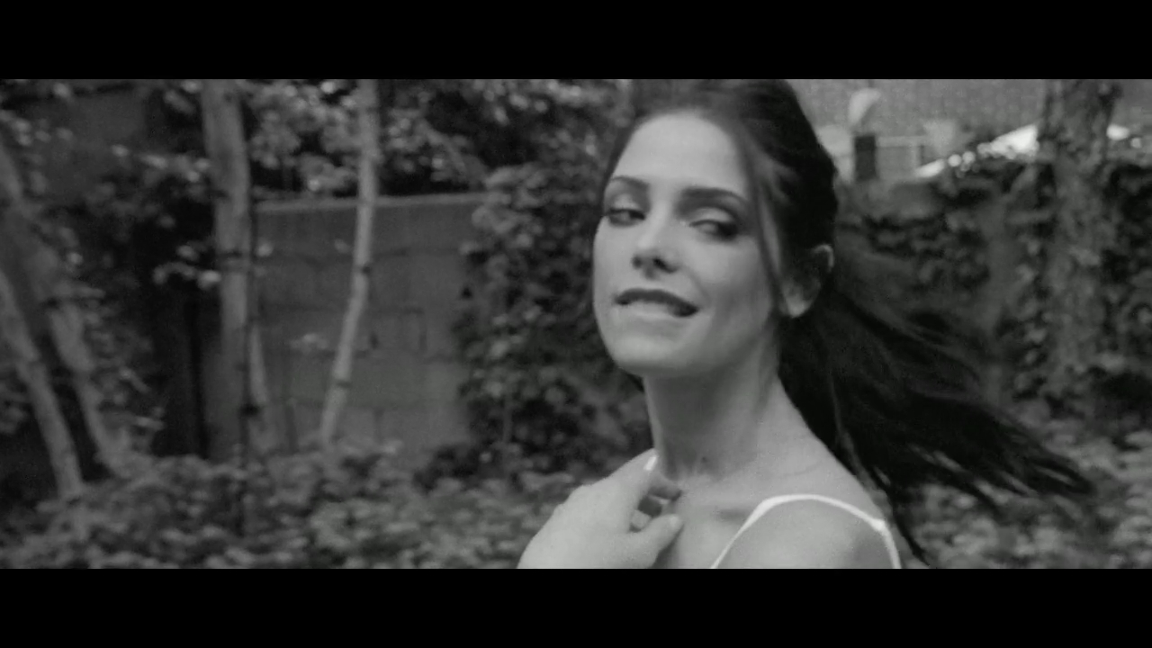 Ashley-Greene-dot-nl_2012Esquire-2-0126.jpg