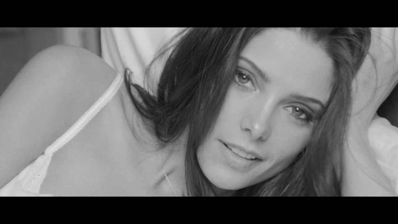 Ashley-Greene-dot-nl_2012Esquire-2-0162.jpg