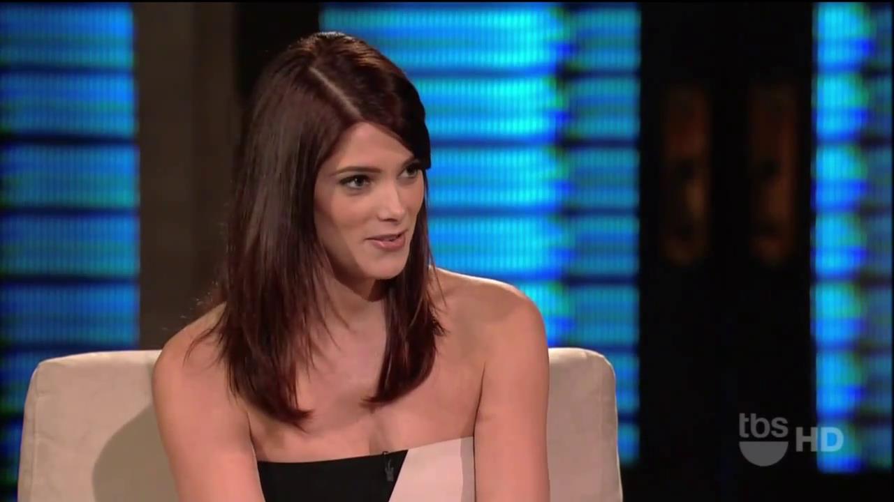 Ashley-Greene_dot_nl-LopezTonight23november2010-00156.jpg Ashley-Greene_dot_nl-LopezTonight23november2010-00156.jpg