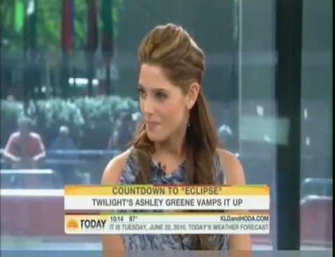 Ashley-Greene-dot-nl_2010TheTodayShow0028.jpg