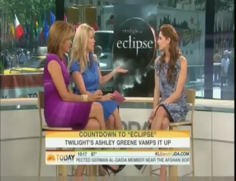 Ashley-Greene-dot-nl_2010TheTodayShow0175.jpg