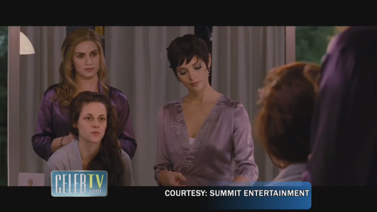 Ashley-Greene-dot-nl_2011CelebTV0006.jpg