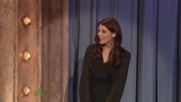 Ashley-Greene-dot-nl-2011LateNghtWithJimmyFallon0034.jpg