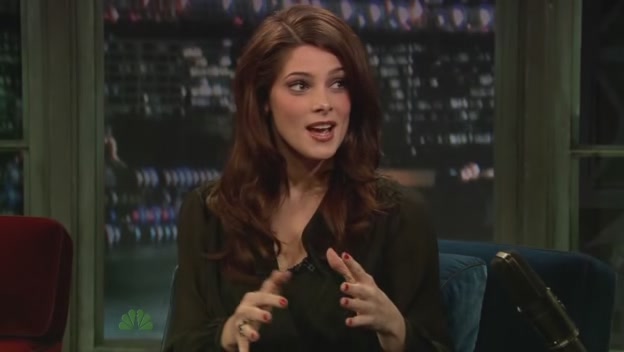 Ashley-Greene-dot-nl-2011LateNghtWithJimmyFallon0092.jpg