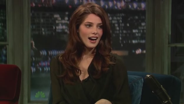 Ashley-Greene-dot-nl-2011LateNghtWithJimmyFallon0095.jpg