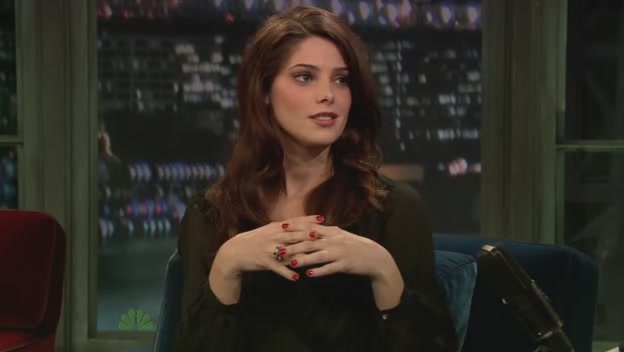 Ashley-Greene-dot-nl-2011LateNghtWithJimmyFallon0352.jpg