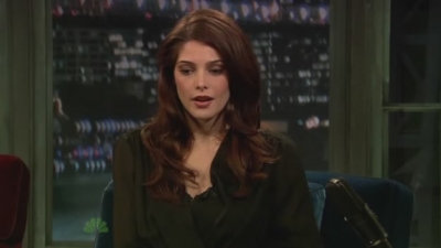 Ashley-Greene-dot-nl-2011LateNghtWithJimmyFallon0123.jpg