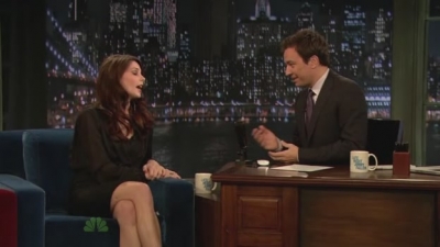 Ashley-Greene-dot-nl-2011LateNghtWithJimmyFallon0135.jpg