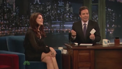 Ashley-Greene-dot-nl-2011LateNghtWithJimmyFallon0294.jpg