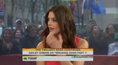 Ashley-Greene-dot-nl_17nov2011TheTodayShow0075.jpg