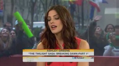 Ashley-Greene-dot-nl_17nov2011TheTodayShow0089.jpg