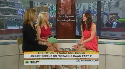 Ashley-Greene-dot-nl_17nov2011TheTodayShow0096.jpg