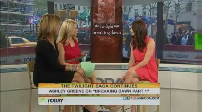 Ashley-Greene-dot-nl_17nov2011TheTodayShow0097.jpg