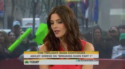 Ashley-Greene-dot-nl_17nov2011TheTodayShow0133.jpg