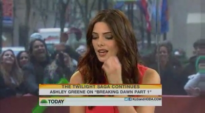 Ashley-Greene-dot-nl_17nov2011TheTodayShow0153.jpg