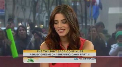 Ashley-Greene-dot-nl_17nov2011TheTodayShow0175.jpg