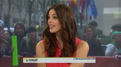 Ashley-Greene-dot-nl_17nov2011TheTodayShow0184.jpg