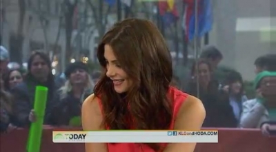 Ashley-Greene-dot-nl_17nov2011TheTodayShow0185.jpg