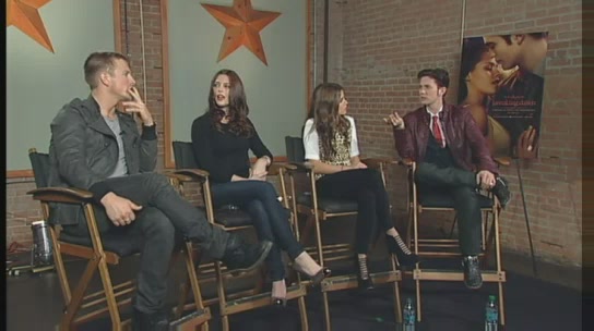 Ashley-Greene-dot-nl_2011YYNcom0339.jpg