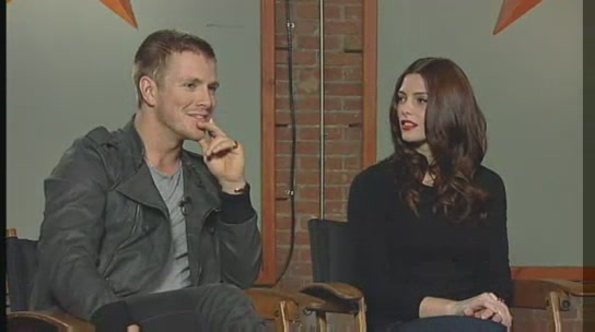 Ashley-Greene-dot-nl_2011YYNcom0383.jpg
