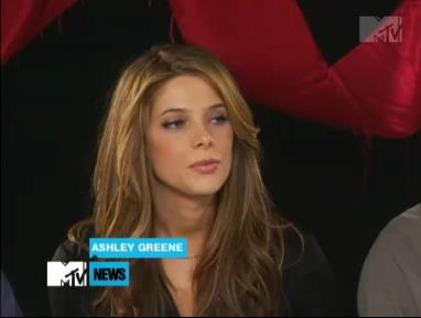 ashley-greene_dot_nl-MTVs11for11interview0011.jpg