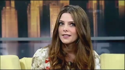 Ashley-Greene-dot-nl_GoodDayNY0115.jpg