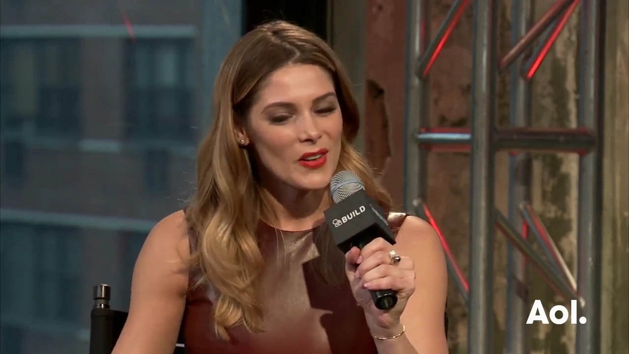 Ashley-Greene-dot_nl-6april2016AOLBuildSeries-Rouge0984.jpg