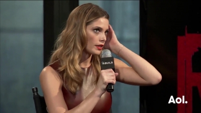 Ashley-Greene-dot_nl-6april2016AOLBuildSeries-Rouge2040.jpg