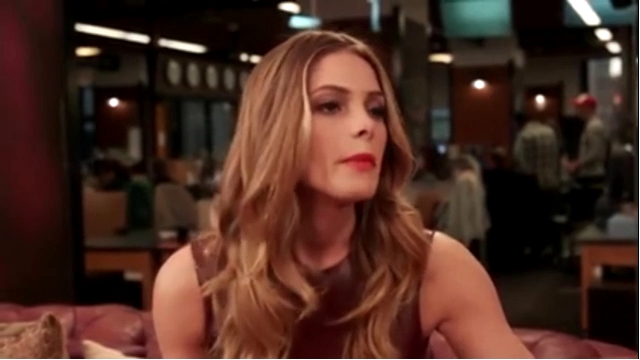 Ashley-Greene-dot_nl-6april2016HuffPostLive0173.jpg Ashley-Greene-dot_nl-6april2016HuffPostLive0173.jpg