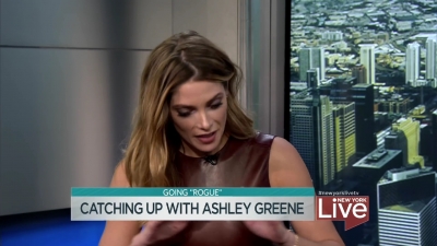 Ashley-Greene-dot_nl-6april2016HuffPostLive0118.jpg