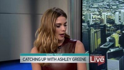 Ashley-Greene-dot_nl-6april2016HuffPostLive0202.jpg