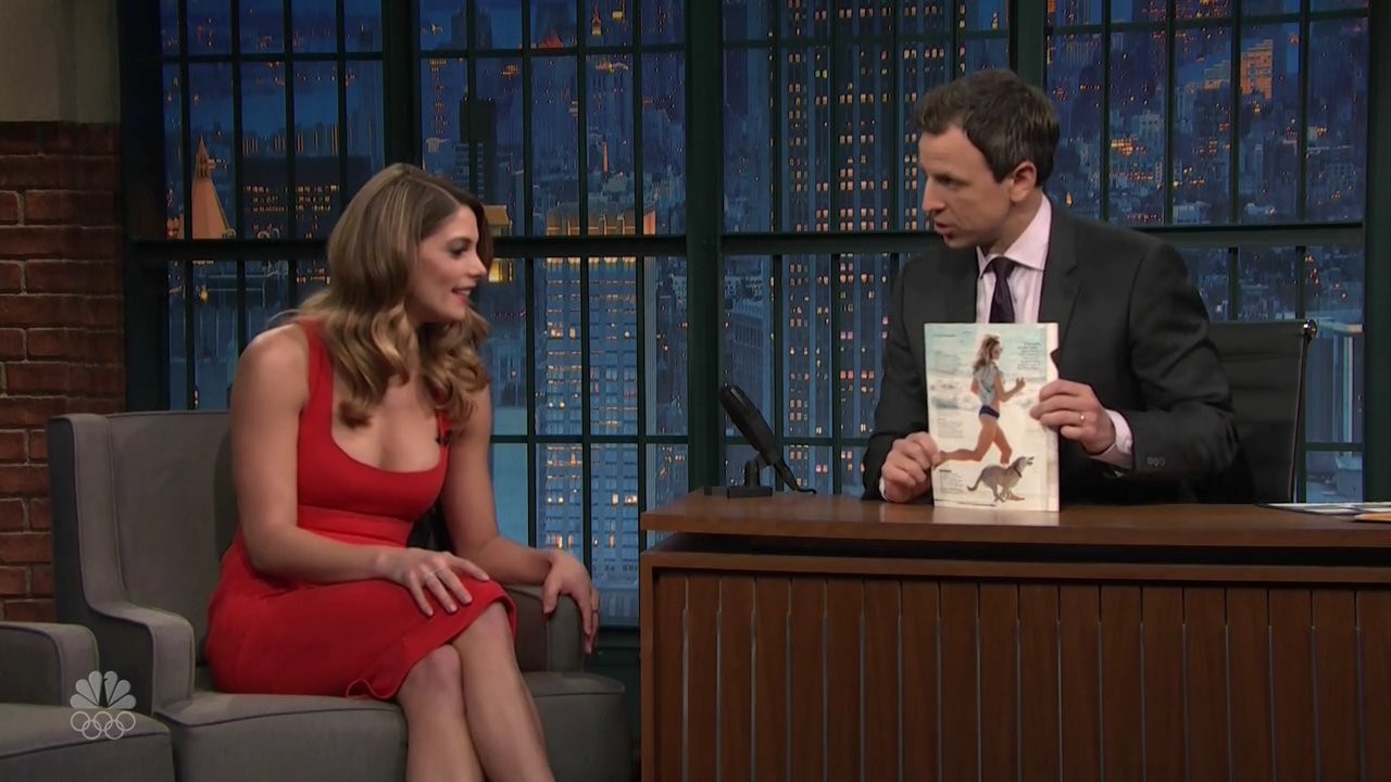 Ashley-Greene-dot_nl-6april2016LateNightwithSethMeyers0396.jpg