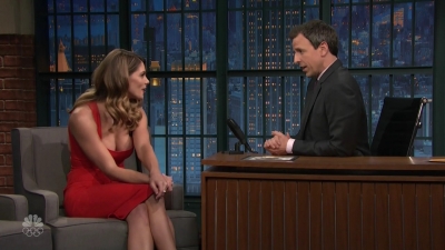 Ashley-Greene-dot_nl-6april2016LateNightwithSethMeyers0600.jpg