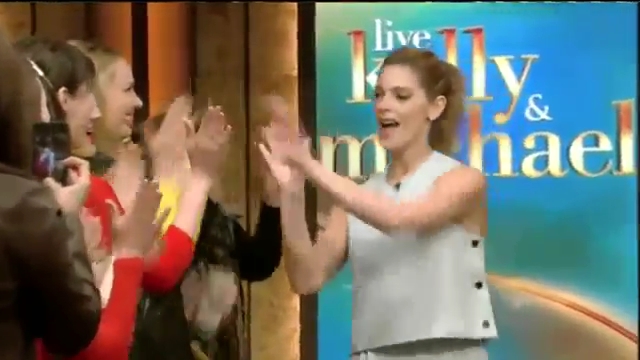 Ashley-Greene-dot_nl-7april2016LiveWithKellyAndMichael0003.jpg