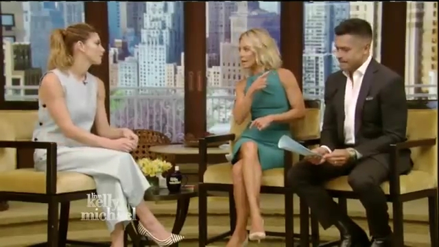 Ashley-Greene-dot_nl-7april2016LiveWithKellyAndMichael0192.jpg Ashley-Greene-dot_nl-7april2016LiveWithKellyAndMichael0192.jpg