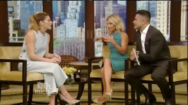 Ashley-Greene-dot_nl-7april2016LiveWithKellyAndMichael0267.jpg