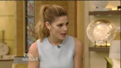 Ashley-Greene-dot_nl-7april2016LiveWithKellyAndMichael0250.jpg