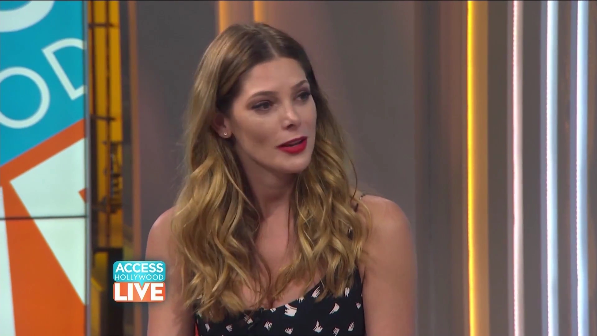 Ashkey-Greene-dot-nl_2017AccesHollywood0140.jpg Ashkey-Greene-dot-nl_2017AccesHollywood0140.jpg