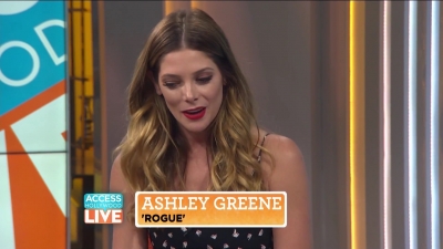 Ashkey-Greene-dot-nl_2017AccesHollywood0154.jpg