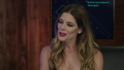 Ashley-Greene-dot-nl_2017EntertainmentTonightFacebookLiveInterview0231.jpg