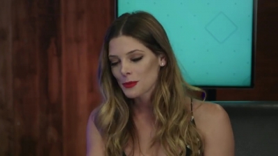 Ashley-Greene-dot-nl_2017EntertainmentTonightFacebookLiveInterview0238.jpg