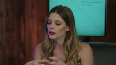 Ashley-Greene-dot-nl_2017EntertainmentTonightFacebookLiveInterview0996.jpg