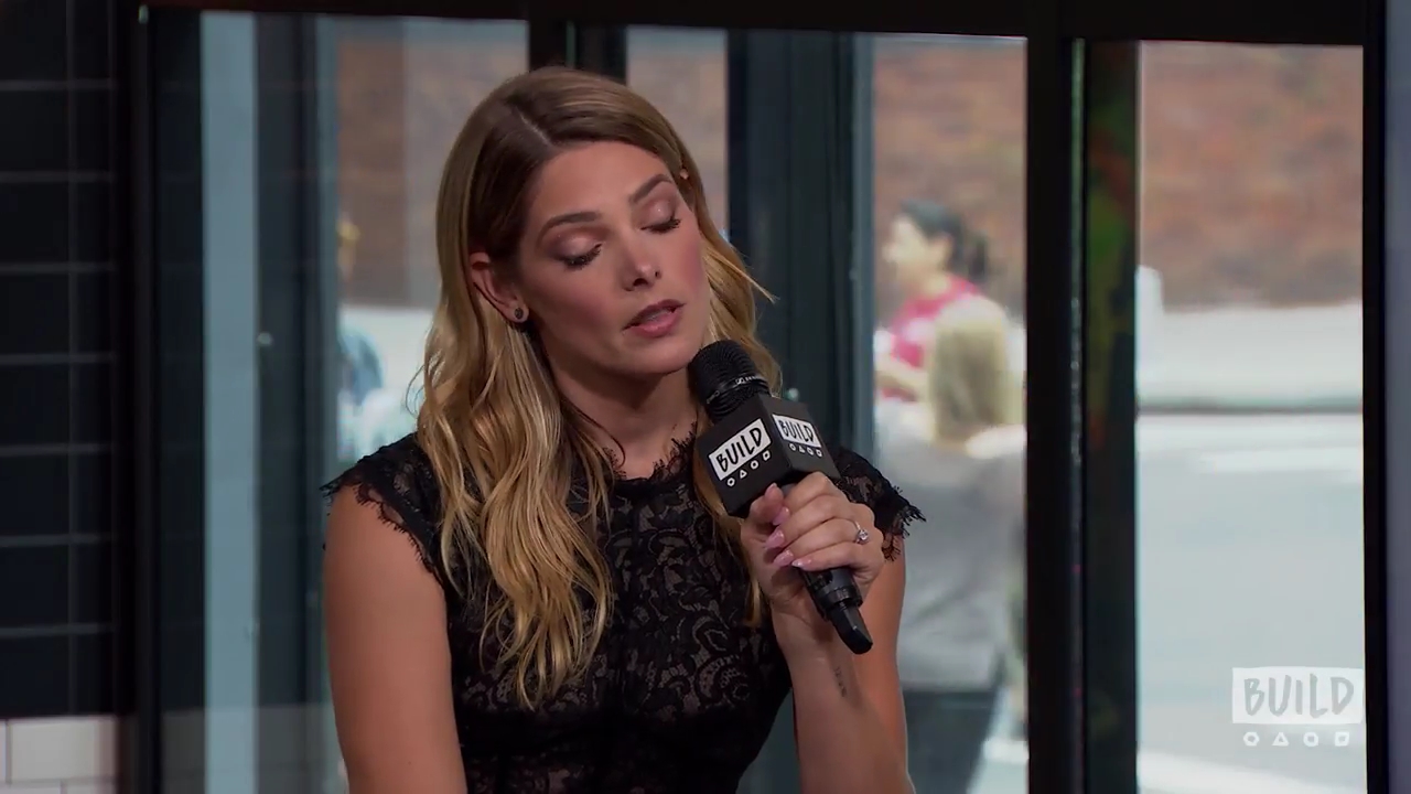 Ashley-Greene-dot-nl_2018AOLBuildSeries0390.jpg