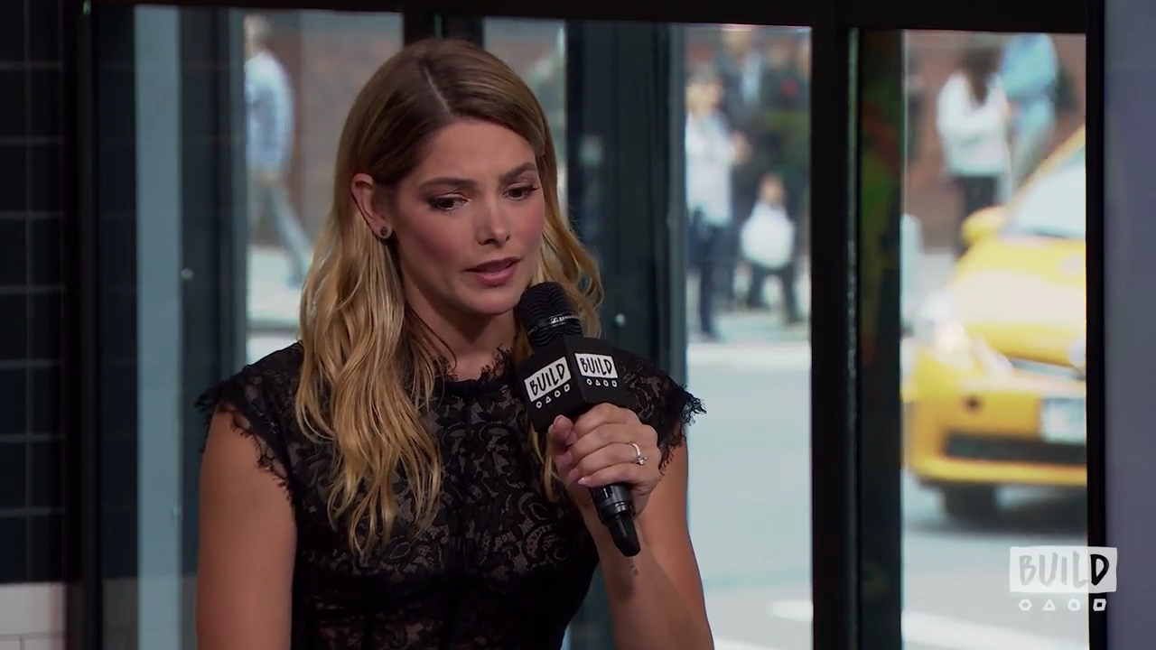 Ashley-Greene-dot-nl_2018AOLBuildSeries0532.jpg
