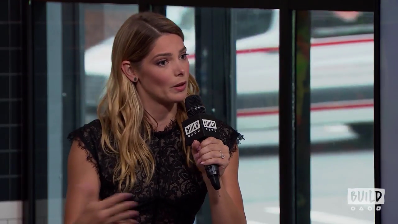 Ashley-Greene-dot-nl_2018AOLBuildSeries0536.jpg