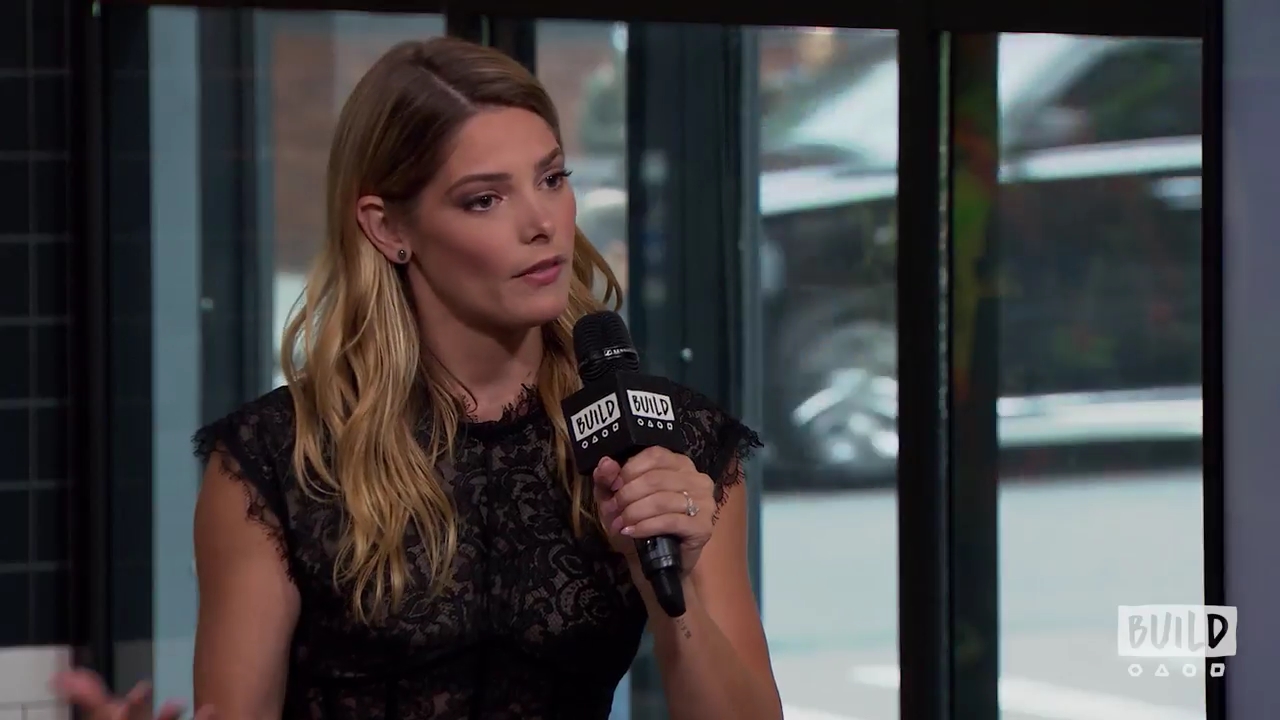 Ashley-Greene-dot-nl_2018AOLBuildSeries0538.jpg