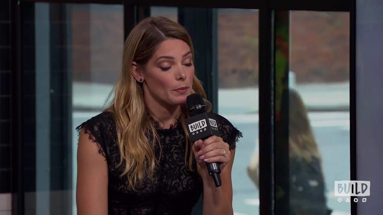 Ashley-Greene-dot-nl_2018AOLBuildSeries0950.jpg Ashley-Greene-dot-nl_2018AOLBuildSeries0950.jpg