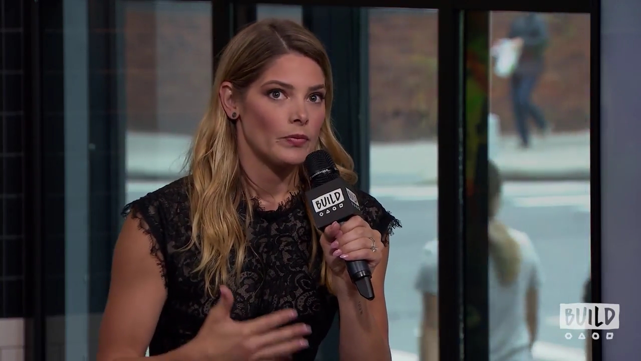 Ashley-Greene-dot-nl_2018AOLBuildSeries1393.jpg