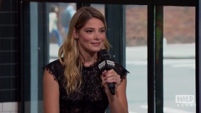 Ashley-Greene-dot-nl_2018AOLBuildSeries0182.jpg